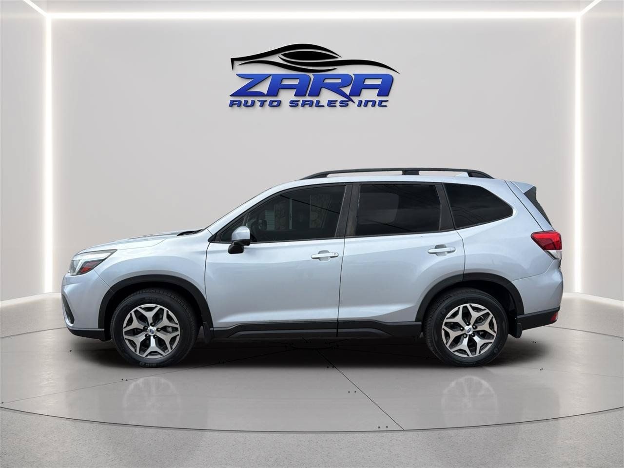 Used 2019 Subaru Forester Premium AWD/4WD image 4