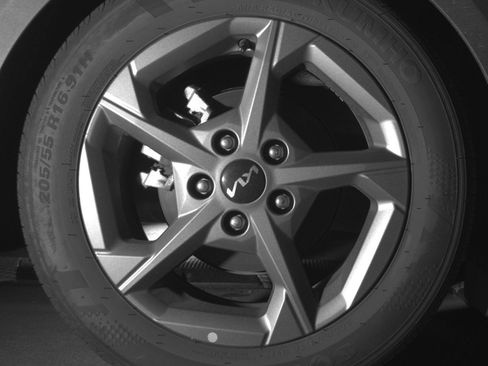 Used 2025 Kia K4 LXS image 15