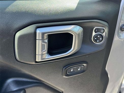 Used 2021 Jeep Wrangler Sport S image 13