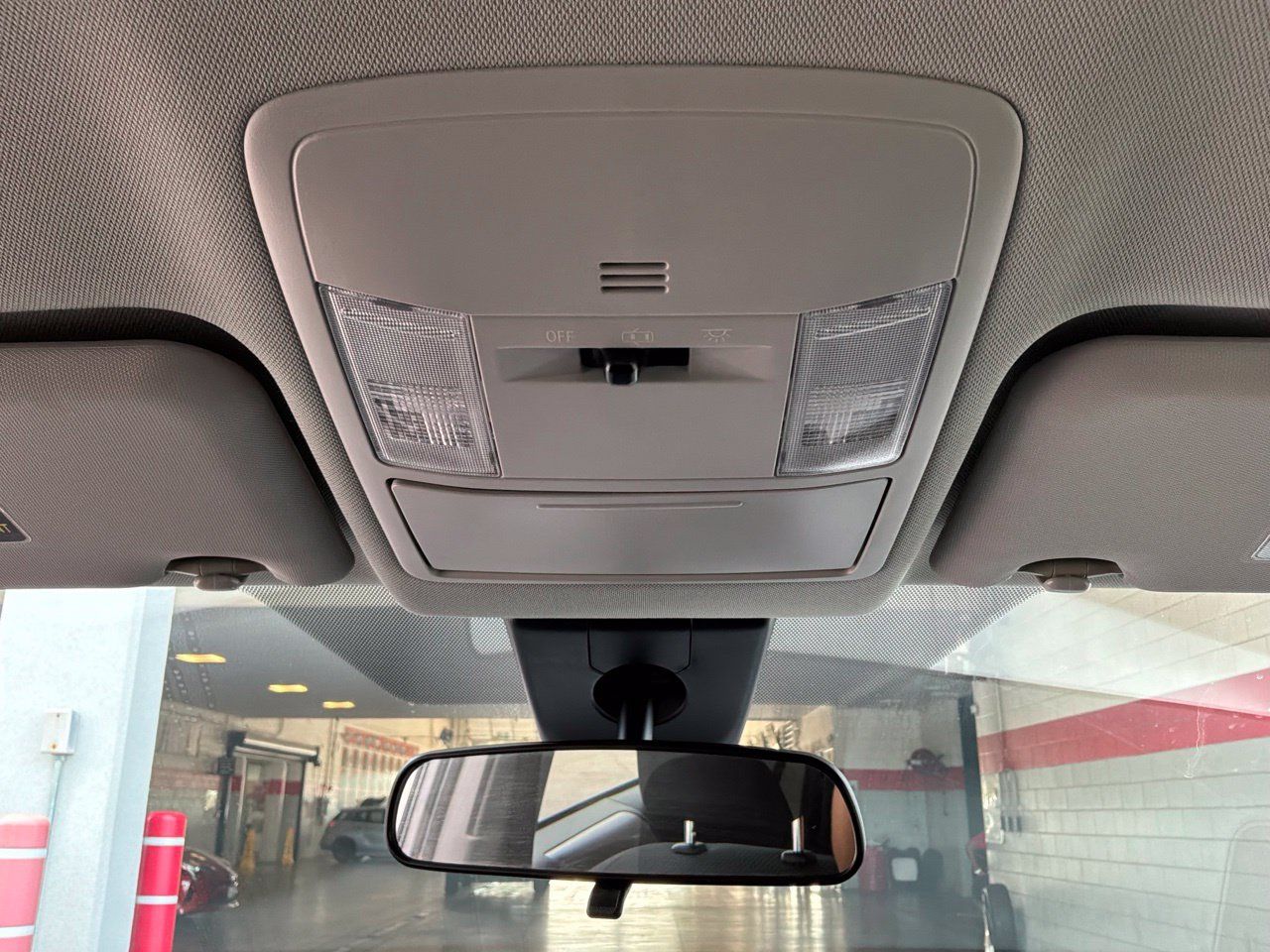 Used 2017 Toyota RAV4 LE FWD image 15