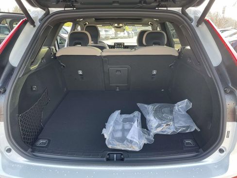 New 2026 Volvo XC60 T8 Core w/ Climate Package AWD/4WD image 30