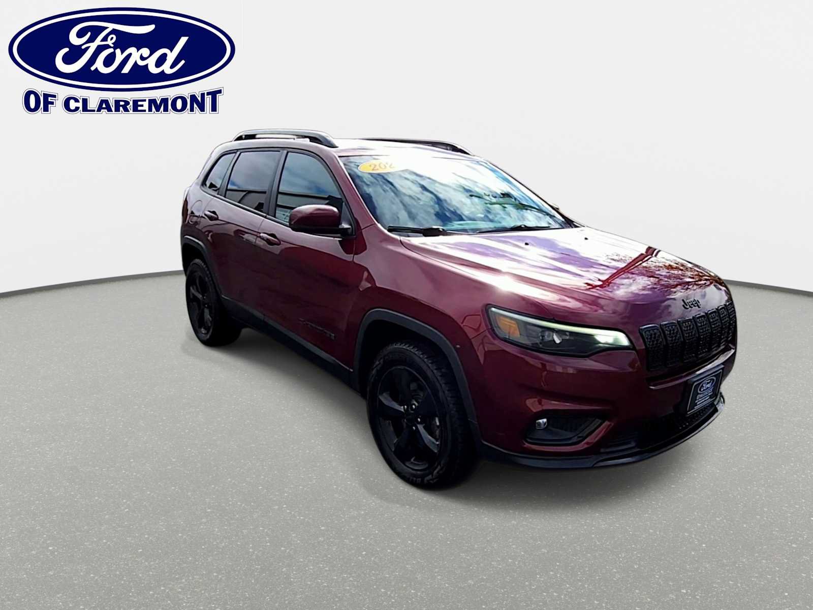 Used 2021 Jeep Cherokee Latitude Plus AWD/4WD image 2
