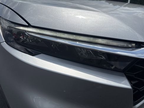 Used 2023 Honda CR-V EX image 30