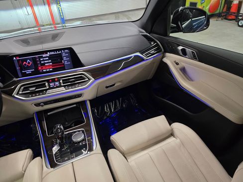 Used 2019 BMW X5 xDrive40i w/ Luxury Seating Package image 38