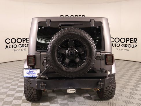 Used 2014 Jeep Wrangler Unlimited Rubicon w/ Connectivity Group AWD/4WD image 20