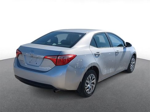 Used 2019 Toyota Corolla LE image 8