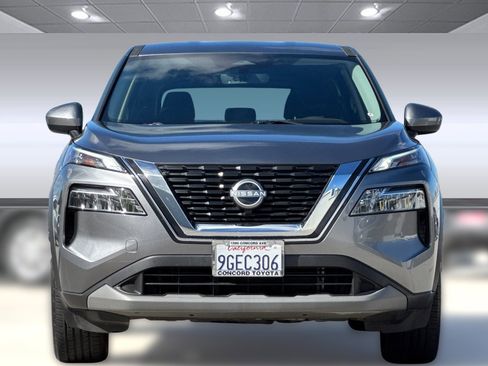 Used 2023 Nissan Rogue SV image 5