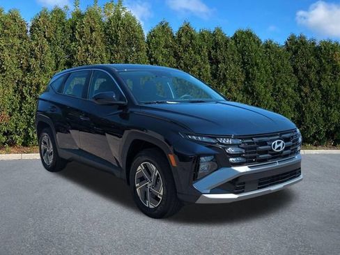 Used 2026 Hyundai Tucson Blue SE AWD/4WD image 3