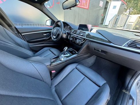 Used 2018 BMW 330i xDrive Sedan AWD/4WD image 16