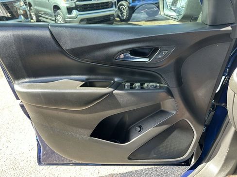Used 2022 Chevrolet Equinox LT FWD image 29