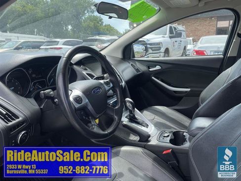 Used 2014 Ford Focus SE w/ Equipment Group 201A FWD image 10