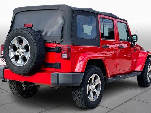 Used 2018 Jeep Wrangler Unlimited Sahara image 13