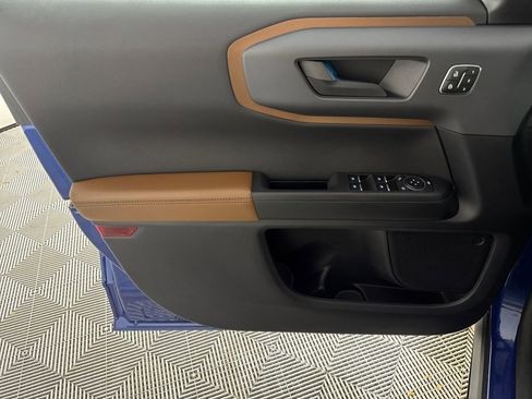 Used 2024 Ford Bronco Sport Outer Banks image 10