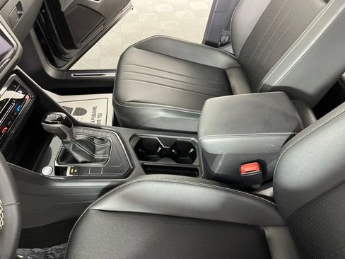 Used 2023 Volkswagen Tiguan SE R-Line FWD image 28