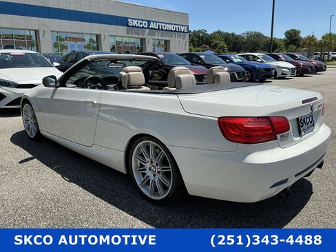 Used 2011 BMW 335is Convertible w/ Premium Pkg RWD image 4