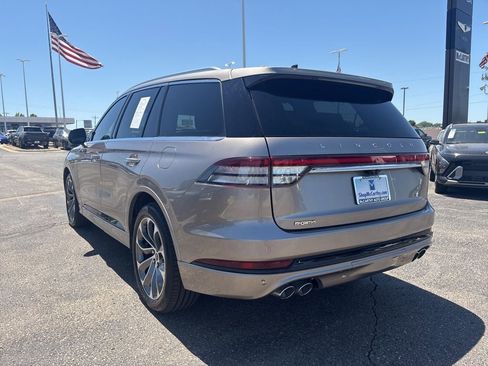 Used 2021 Lincoln Aviator Grand Touring w/ Equipment Group 302A AWD/4WD image 6
