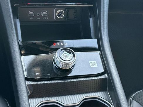 New 2025 Jeep Grand Cherokee Altitude image 18