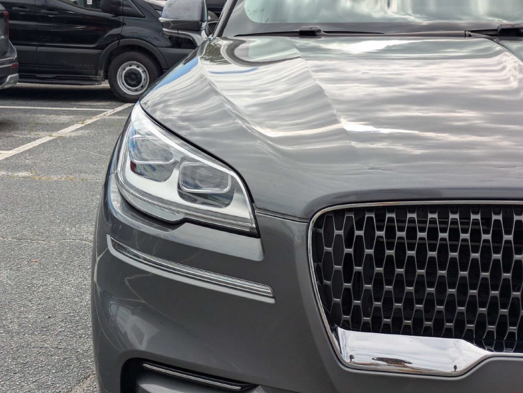 Used 2022 Lincoln Aviator Reserve w/ Equipment Group 201A RWD image 10