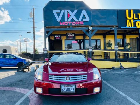 Used 2008 Cadillac XLR image 9