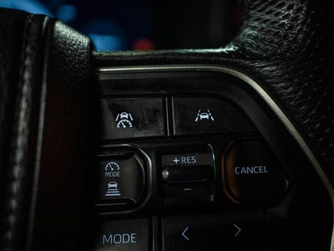 Used 2024 Toyota Tacoma TRD Off-Road w/ TRD Off Road Upgrade Package AWD/4WD image 18