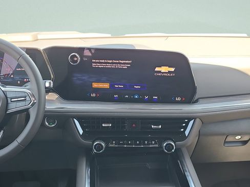 New 2026 Chevrolet Suburban LS AWD/4WD image 17