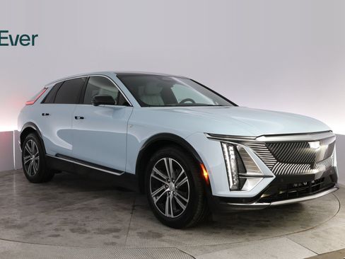 Used 2024 Cadillac Lyriq Luxury RWD image 13