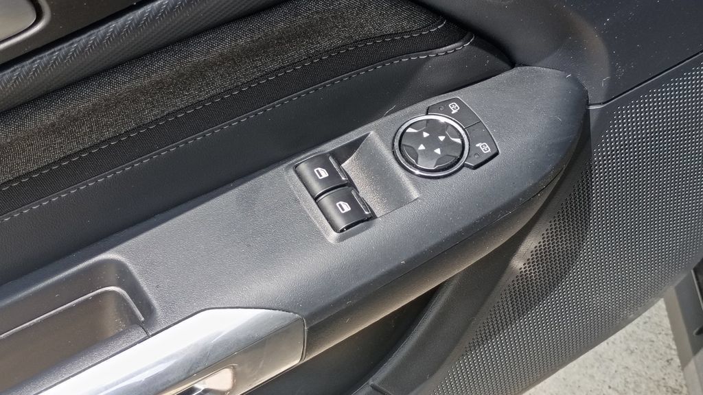 Used 2024 Ford Mustang Coupe RWD image 14
