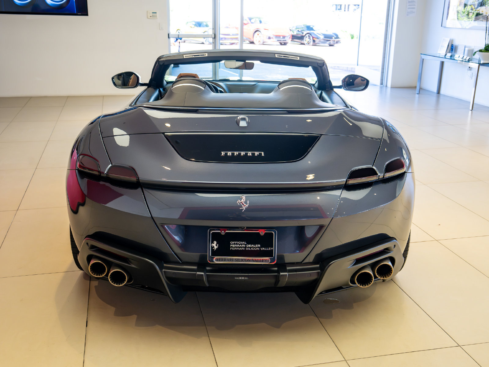 Used 2025 Ferrari Roma Spider RWD image 5