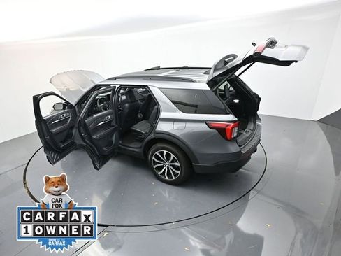 Used 2025 Ford Explorer ST-Line image 41