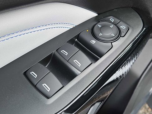 New 2026 Chevrolet Trax LT w/ Driver Confidence Package FWD image 7