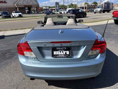 Used 2011 Volvo C70 T5 image 4