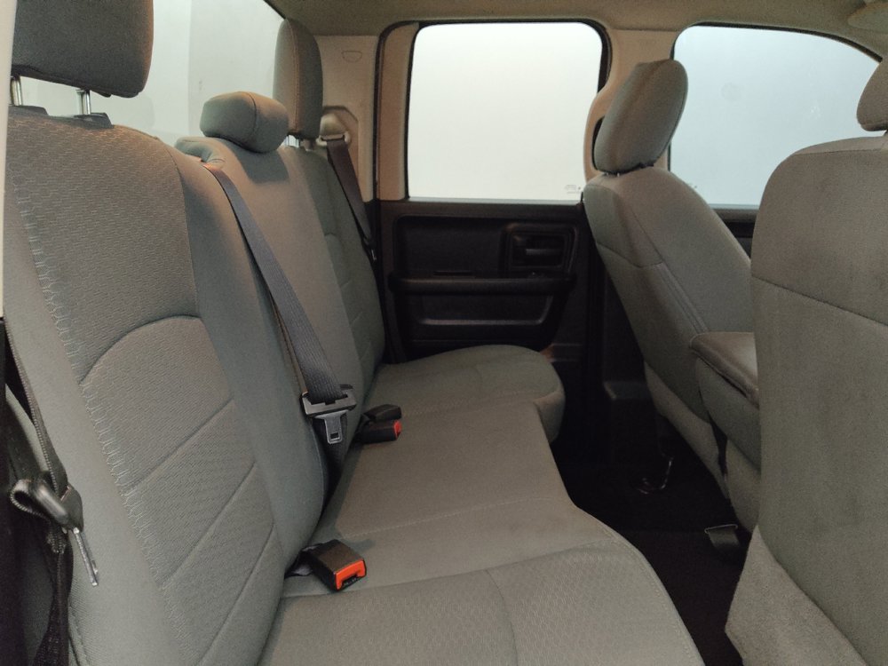 Used 2019 RAM 1500 Express w/ Express Value Package AWD/4WD image 19