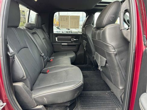 Used 2018 RAM 1500 Limited image 11