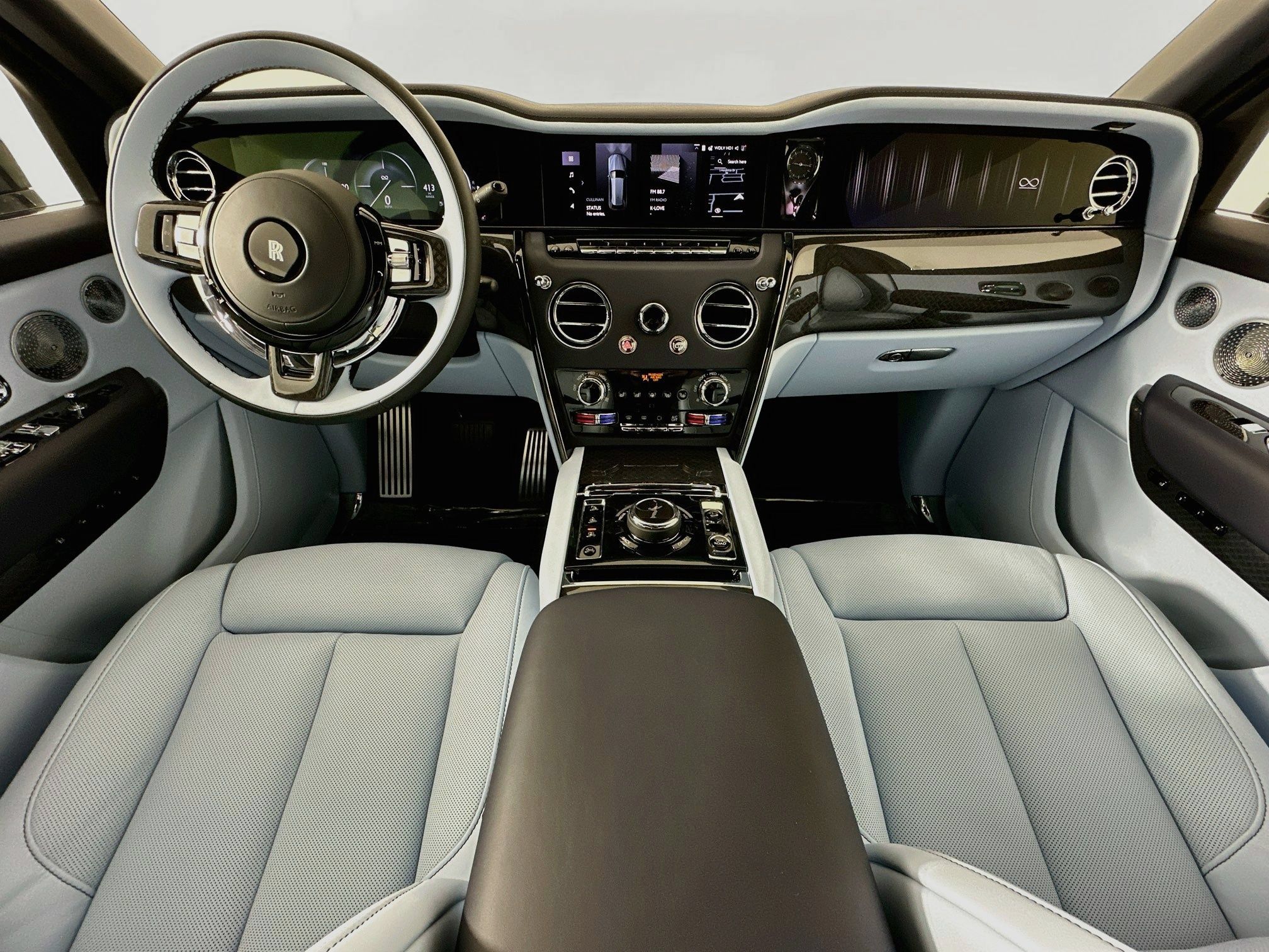 New 2027 Rolls-Royce Cullinan Black Badge AWD/4WD image 4