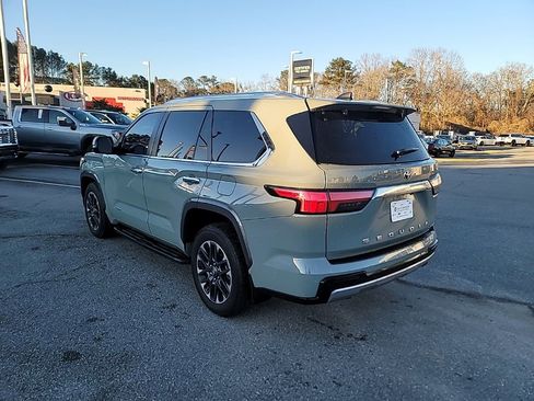 Used 2025 Toyota Sequoia 4WD image 5