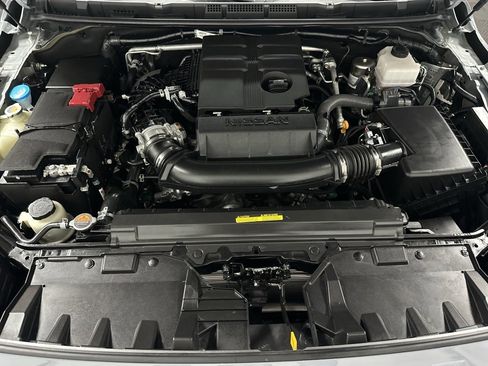 Used 2024 Nissan Frontier PRO-4X w/ Pro Convenience Package image 36