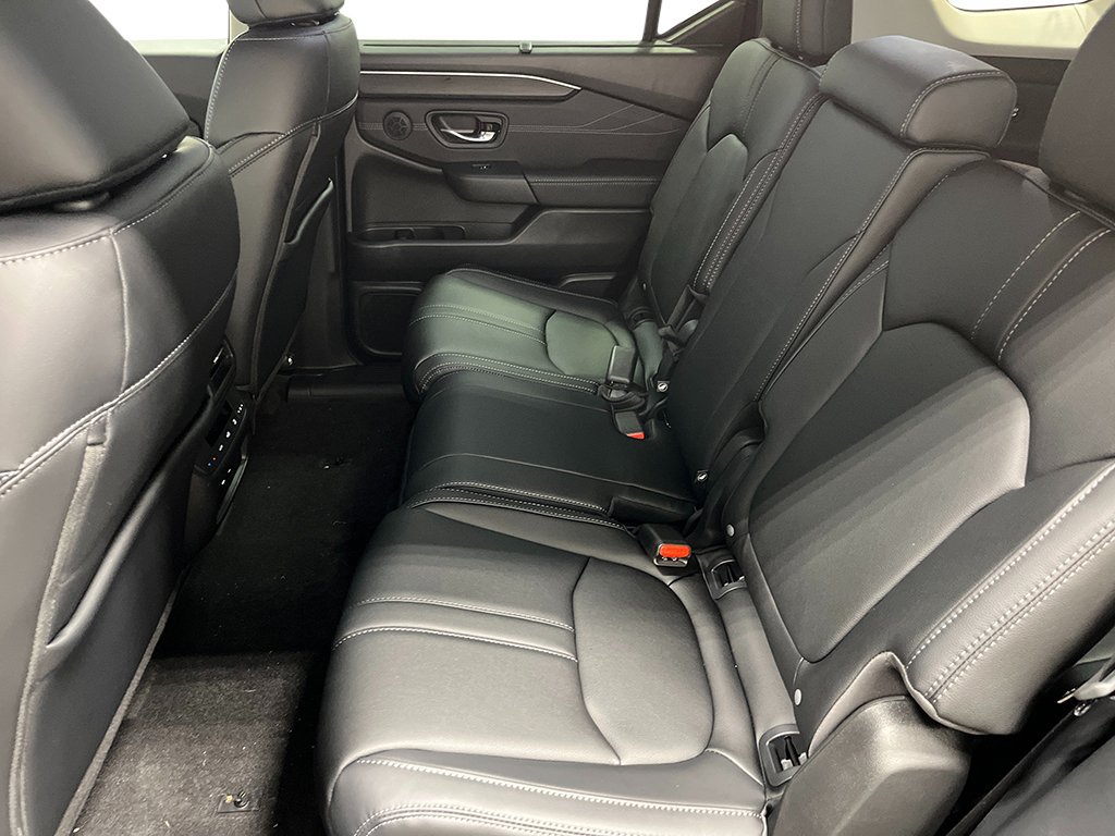 New 2026 Honda Pilot Touring image 25