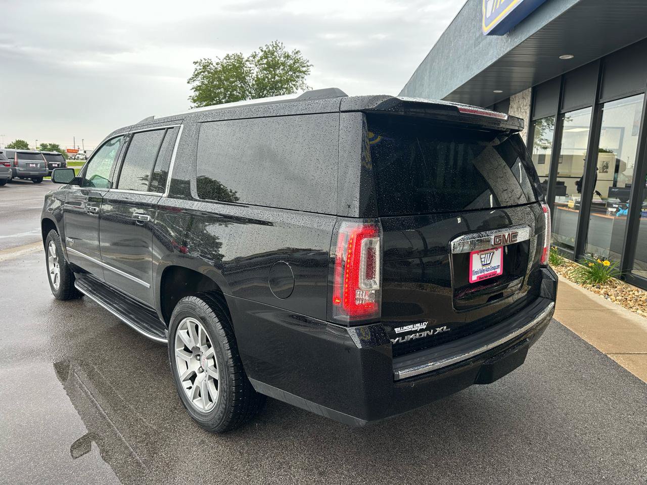 Used 2019 GMC Yukon XL Denali AWD/4WD image 5