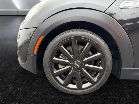 Used 2017 MINI Cooper S image 23