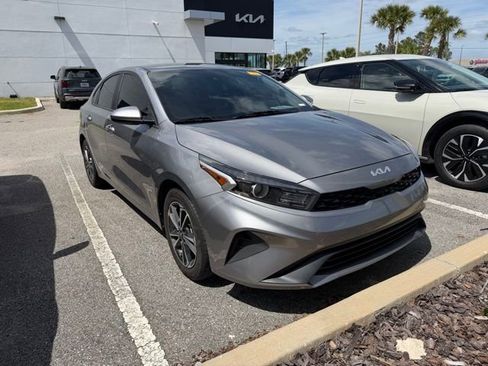 Certified 2023 Kia Forte LXS image 1