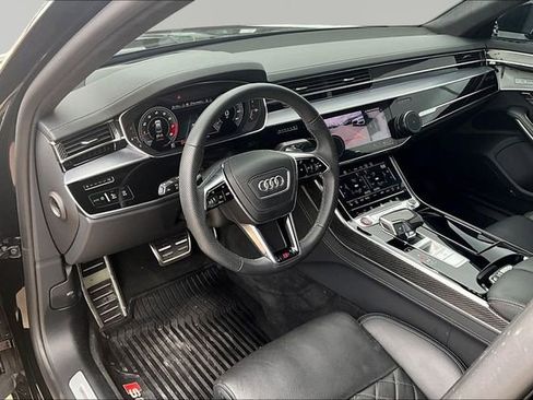 Used 2024 Audi S8 w/ S8 Comfort Plus Package AWD/4WD image 13