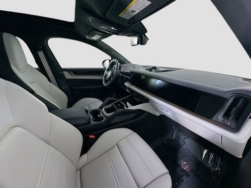New 2025 Porsche Cayenne GTS image 29