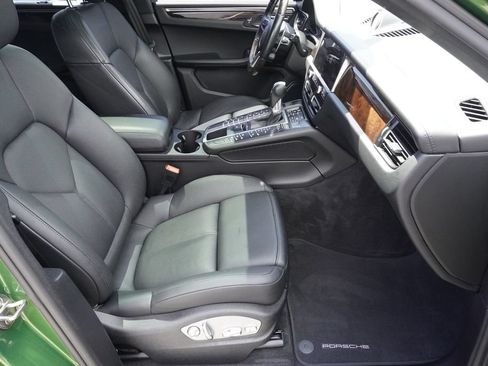 Used 2020 Porsche Macan GTS AWD/4WD image 23