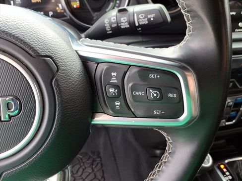 Used 2022 Jeep Wrangler Unlimited Sahara w/ Safety Group image 21