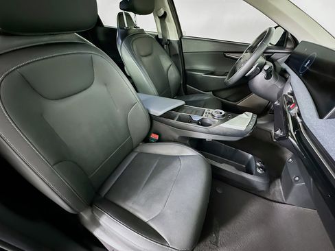 Used 2023 Kia EV6 Wind w/ Wind Technology Package image 32