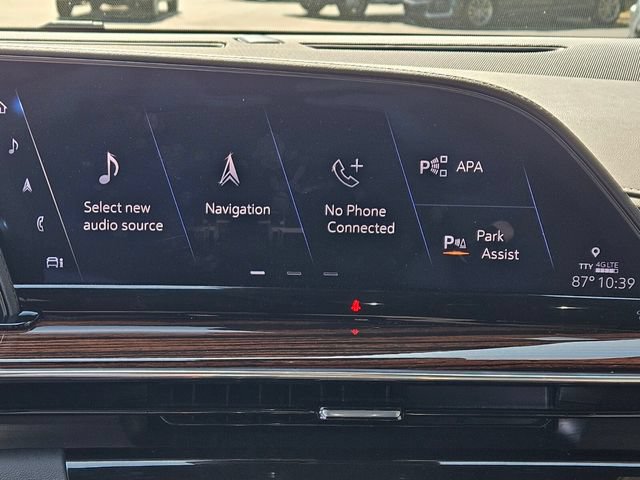 Used 2023 Cadillac Escalade Premium Luxury AWD/4WD image 22
