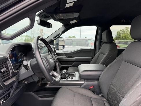 Used 2022 Ford F150 XLT w/ Equipment Group 302A High AWD/4WD image 9