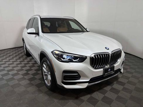 Certified 2023 BMW X5 xDrive40i w/ Premium Package image 2