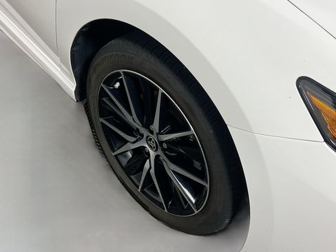 Used 2023 Toyota Camry SE FWD image 13
