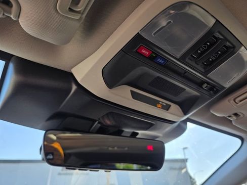 Certified 2024 Subaru Crosstrek 2.0i Premium image 36